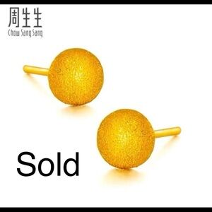 Chow sang sang 24k gold earrings